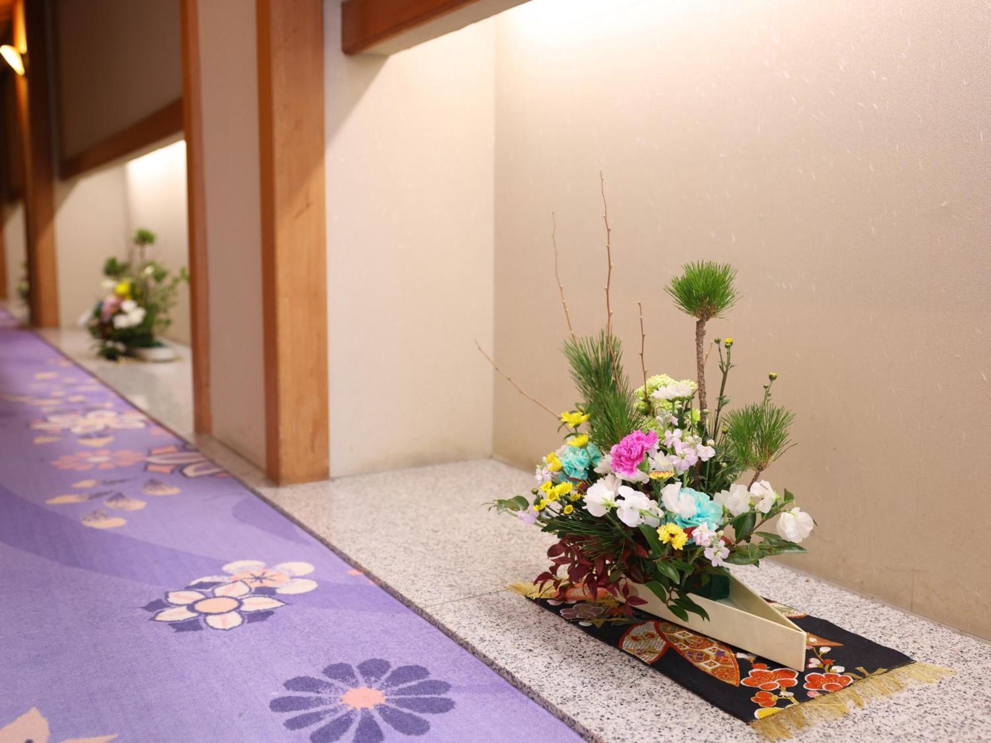 Yoshinotei Hotel Iida Exterior foto