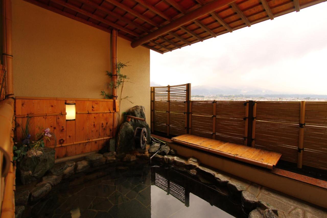 Yoshinotei Hotel Iida Exterior foto